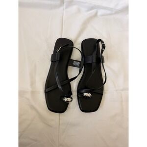 Old Navy Black Faux Leather Strappy Flat‎ Sandals Silver Detail 7